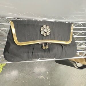 VINTAGE CLUTCH